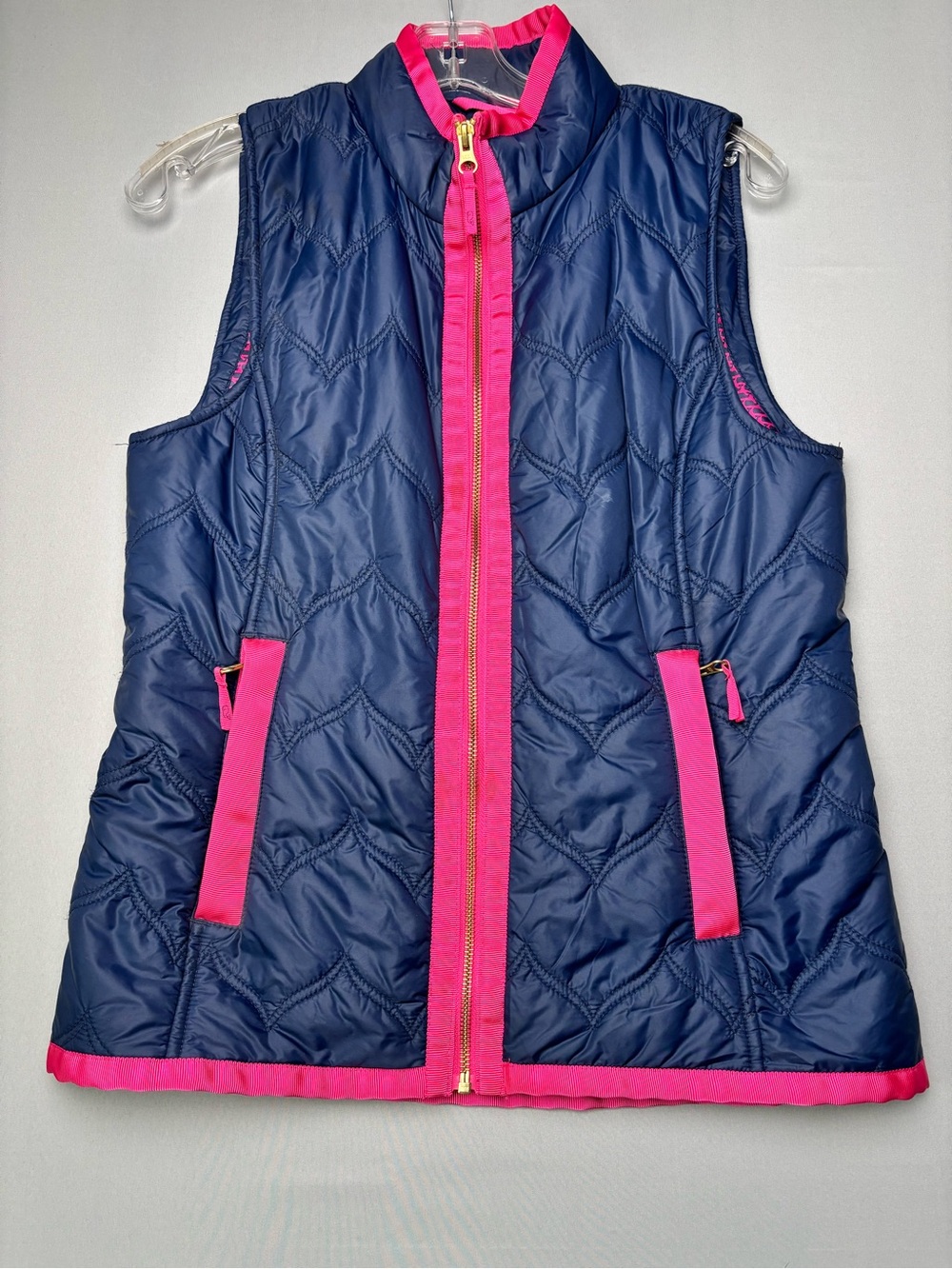 Vineyard Vines size XS Women’s blue and pink vest